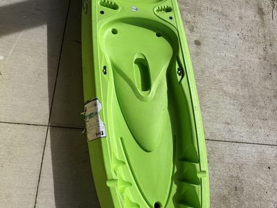 Lifetime kayak 6ft 6 in