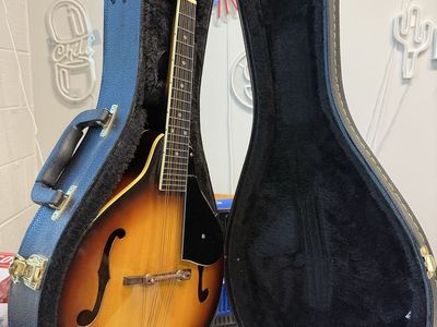 Mandolin - Made in Japan - 1969? - Cracked Pick Guard