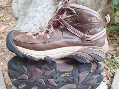 Nice Womens KEEN Targhee II Waterproof Leather Hiking Shoes Size 10