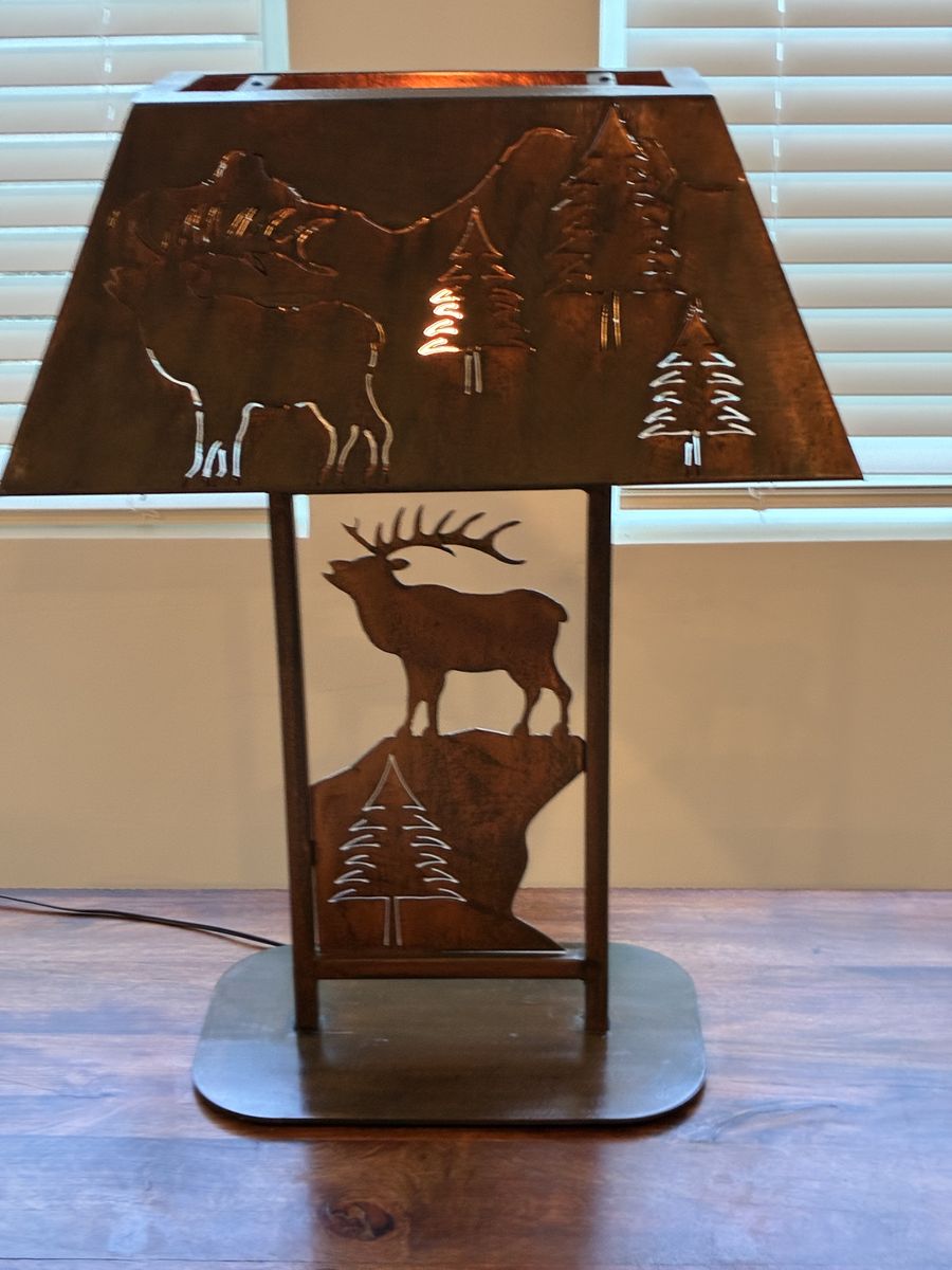 Mountain Rustic Lamp