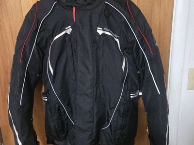 Tourmaster Advanced Jacket.
MD size
