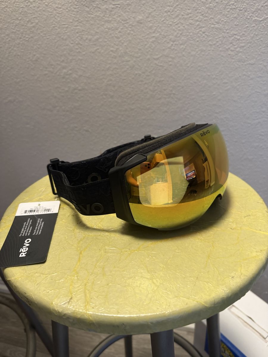 Brand new Revo ski glasses, flex No. 2