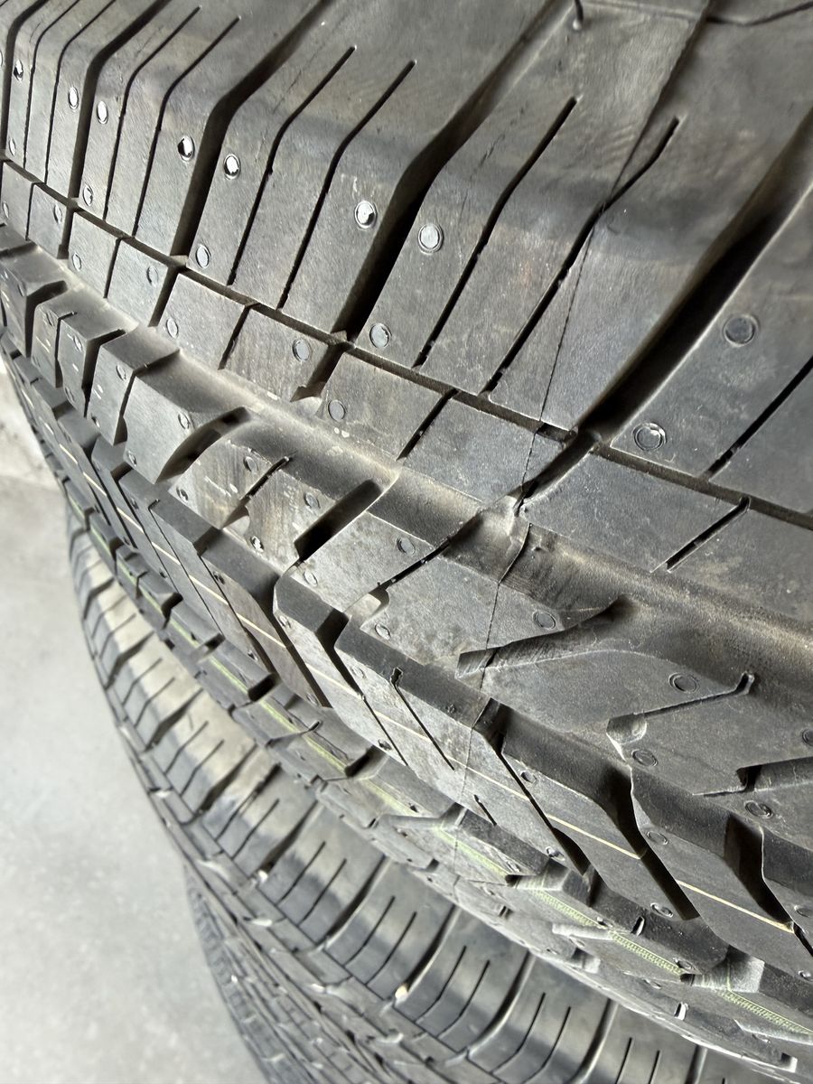 5 Like-New Bridgestone Dueler H/T 245/75R17 Tires | 2026 Jeep Gladiator Takeoffs