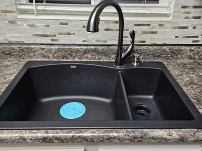 Blanco Sil-granite sink with Moen facet, black