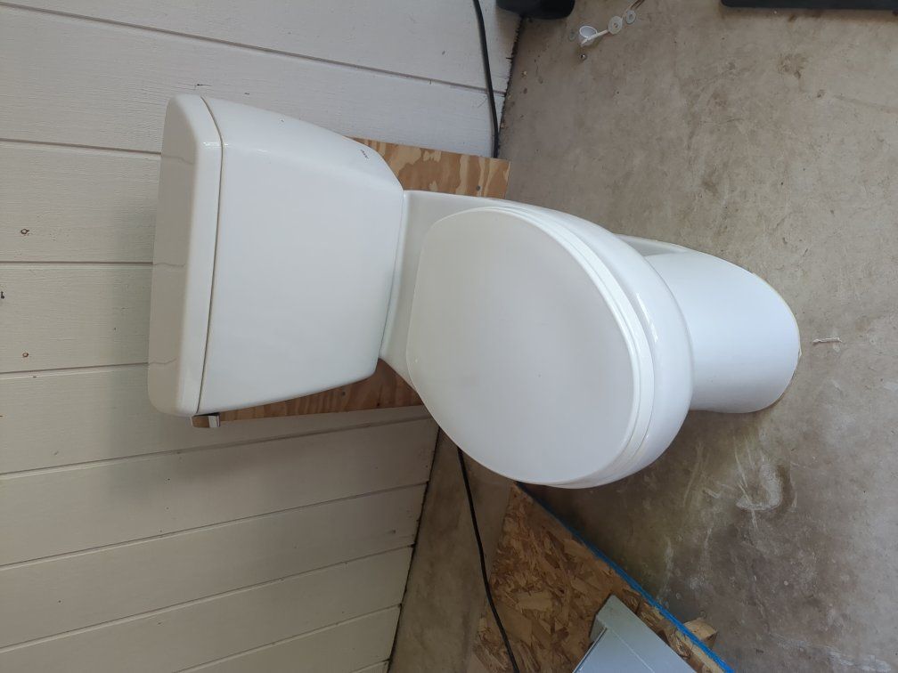 Free toilet - used but in perfect condition