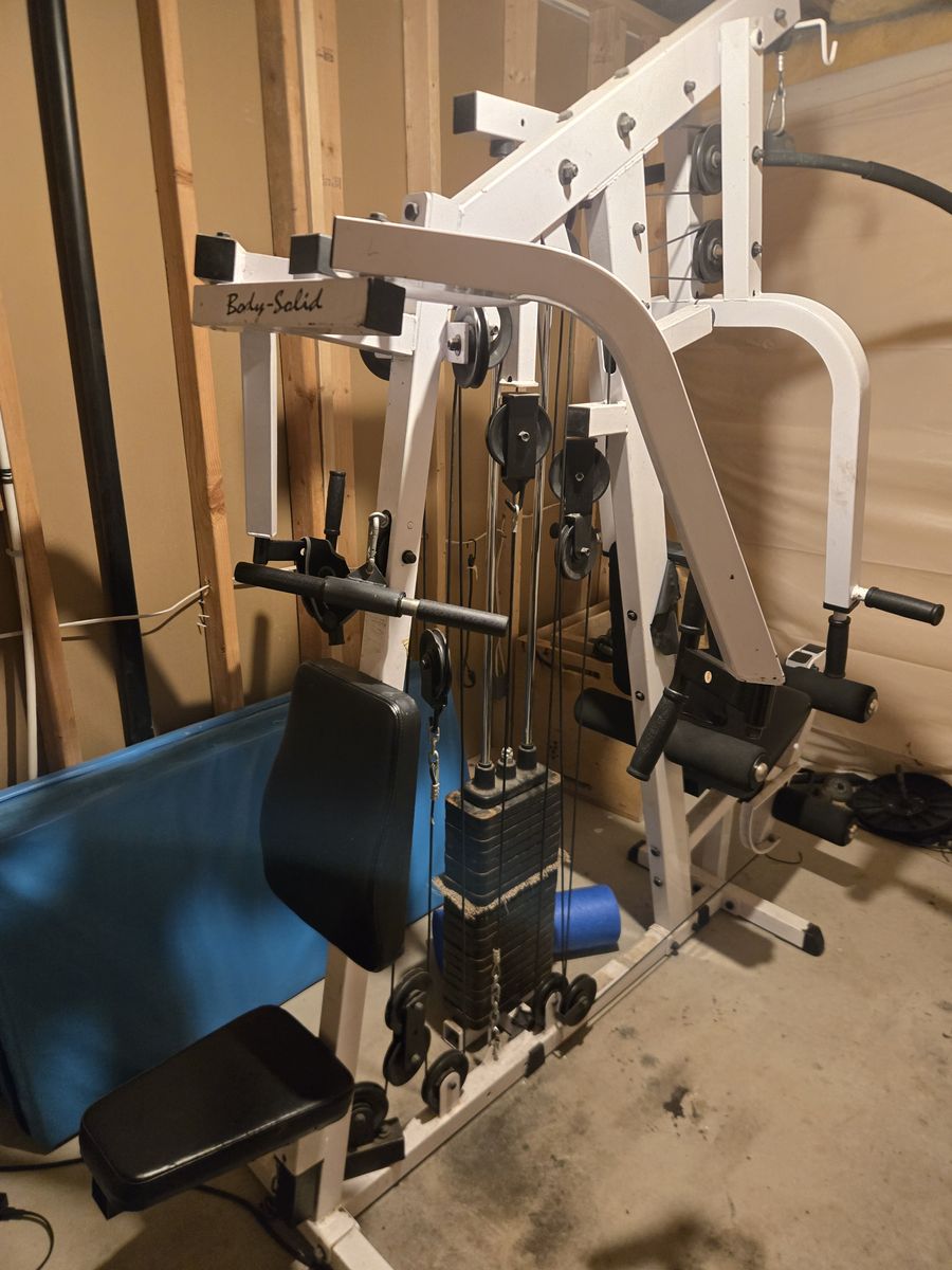 Body Solid Exercise Weight Machine
