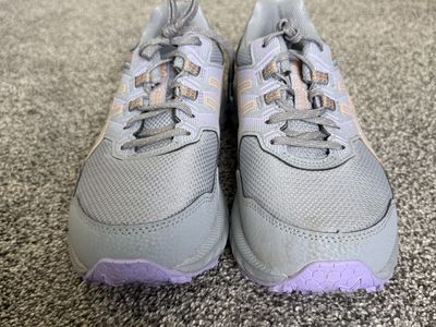 Womens Asics Size 8 1/2