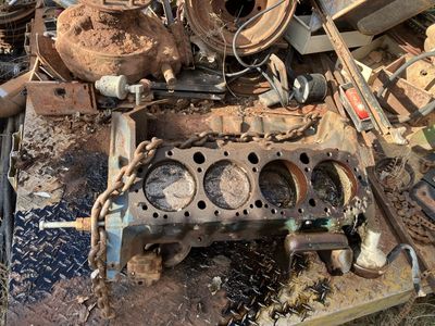 Chevy 350 SBC Core Engine / Block – Casting 14010207