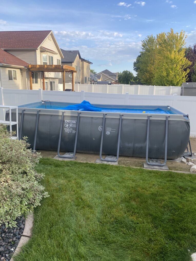 18ftx9ft Above Ground Pool w/ Salt Water Sand Filt