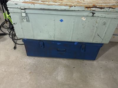 Free metal trunk
