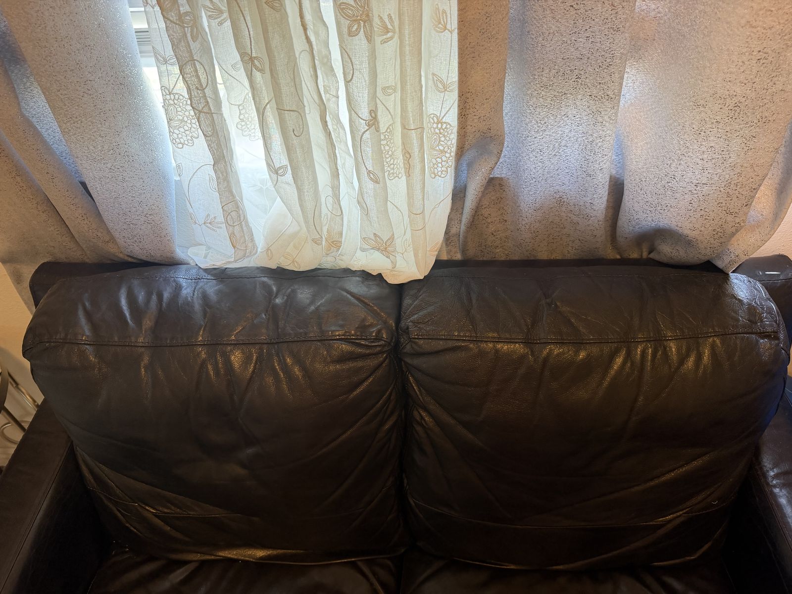 Used black  Genuine leather sofa for sale