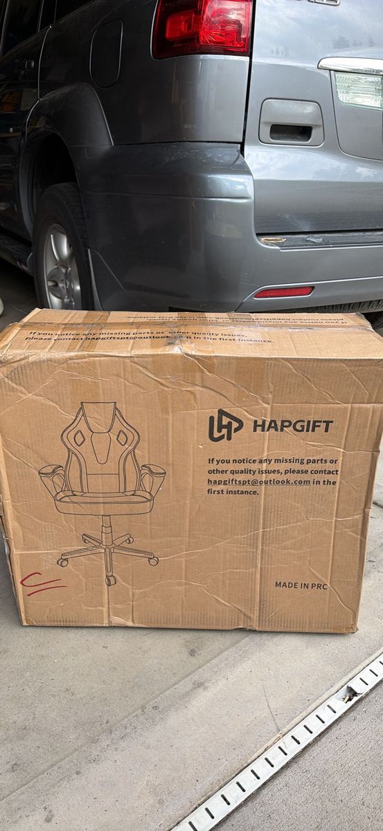 HAPGIFT HAP188 Black Gaming Chair New in Box - Ergonomic Design for Comfort
