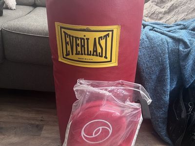 Everlast Red Heavy Punching Bag with Juvale Boxing Pads Set