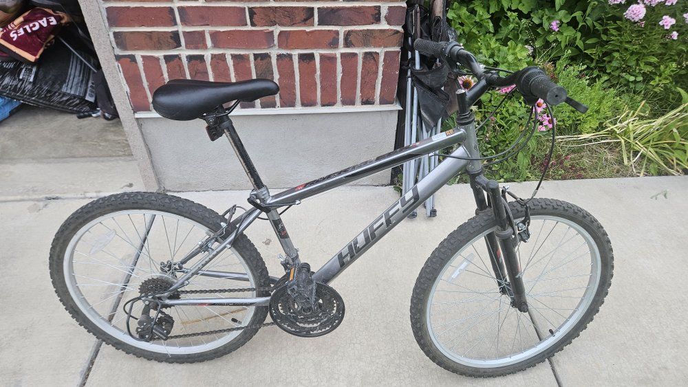 Rock Creek Huffy silver mountain bike