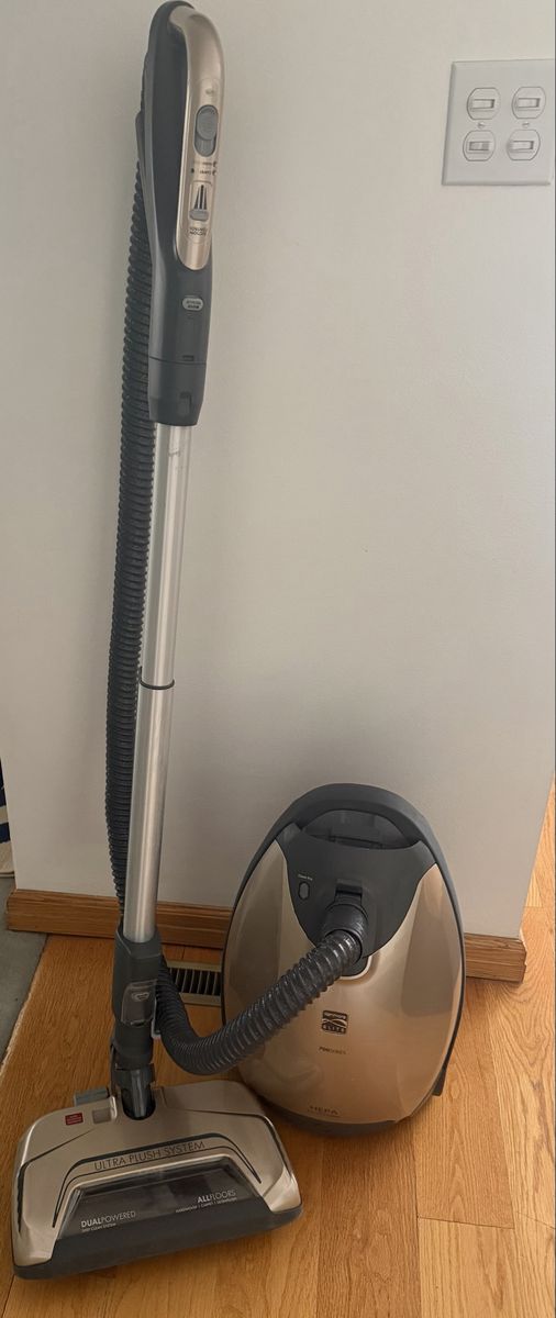 Kenmore Elite 700 Series Canister Vacuum with HEPA Filtration and Dual Powered Brush