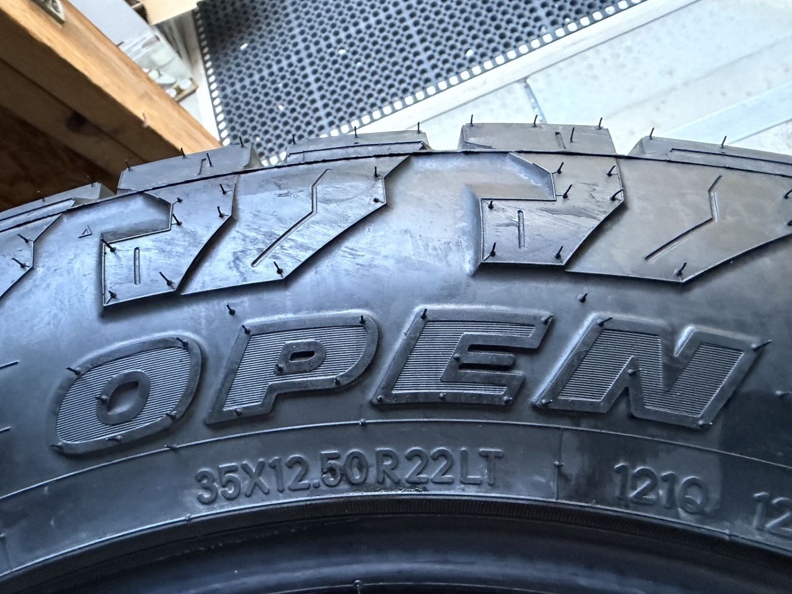 1 - Toyo Open Country 35x12.50R22