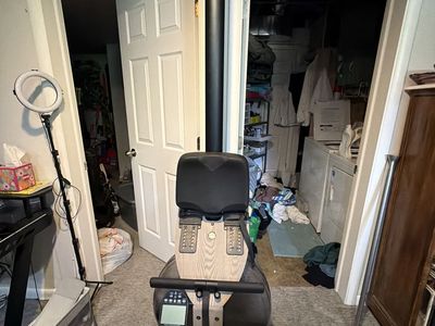 WaterRower Club Rowing Machine - Ash Wood Frame, Water Resistance, Excellent Condition