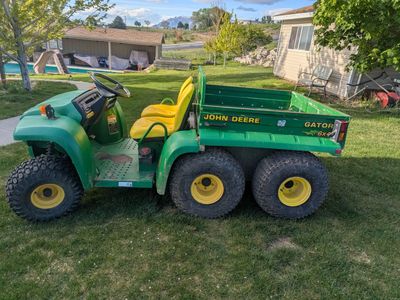 John Deere TH Gator