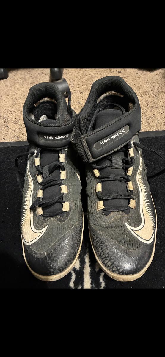 Nike Baseball metals cleats size 10