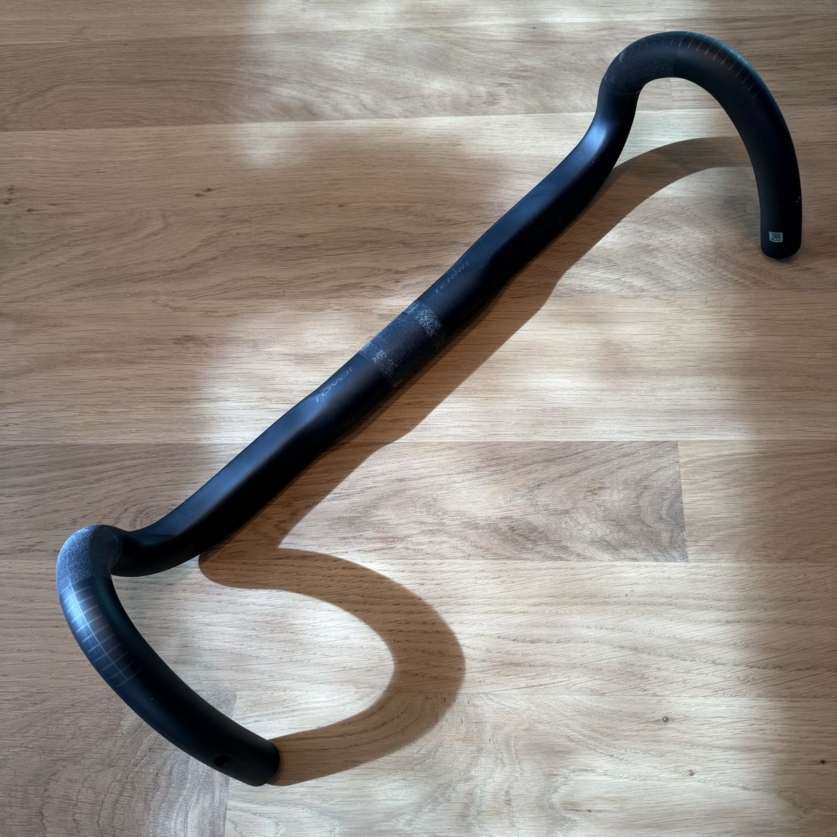 Roval Terra Carbon Handlebar - 400mm Width, 103mm Drop, 70mm Reach, 12° Flare