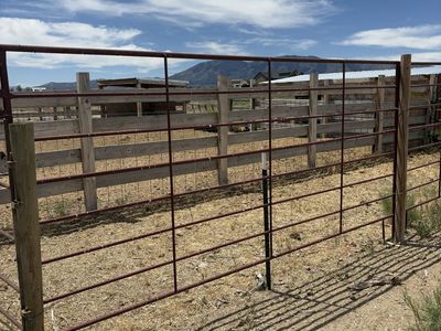 8 12’ heavy duty panels