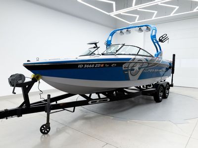 2013 Nautique 230