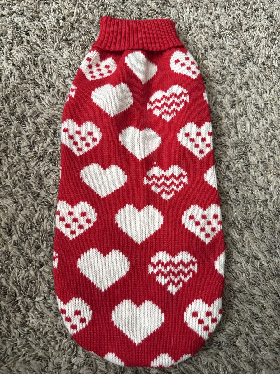Dog Valentine’s Day heart sweater for long dog