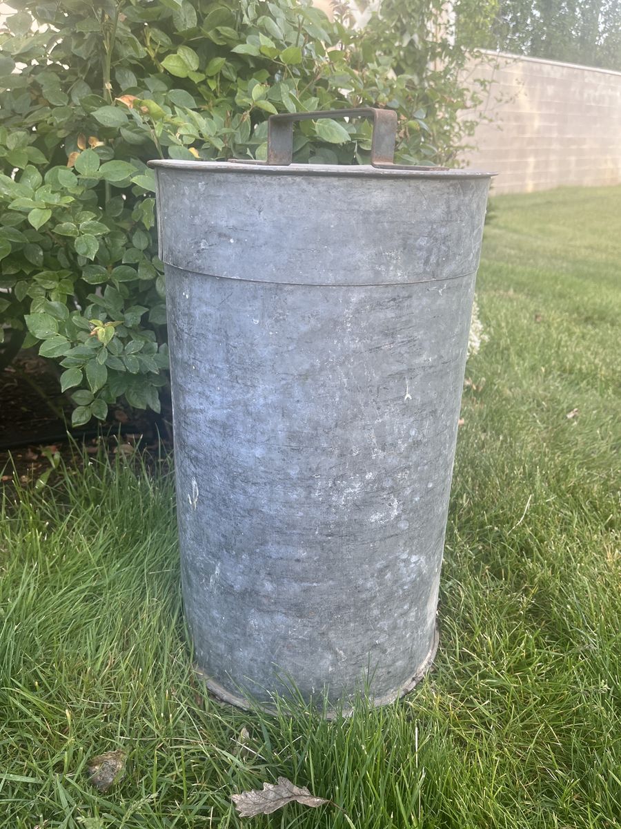 Cool Round Old Galvanized Metal Can with a Lid