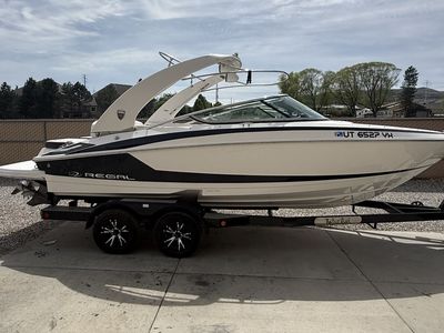2017 Regal 2300
