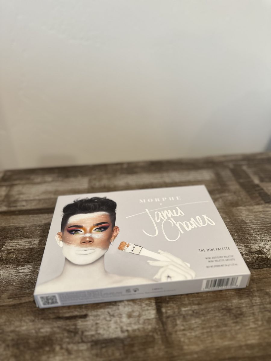 MORPHE X James Charles Eyeshadow Palette