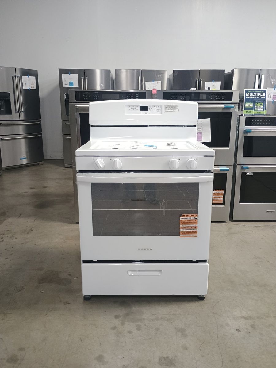 NEW AMANA WHITE 4 BURNER GAS RANGE