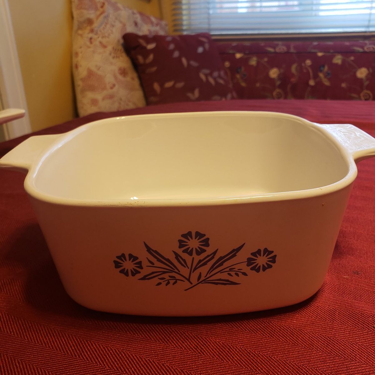 Classic Vintage Corning Ware 1.5 qt. Dish