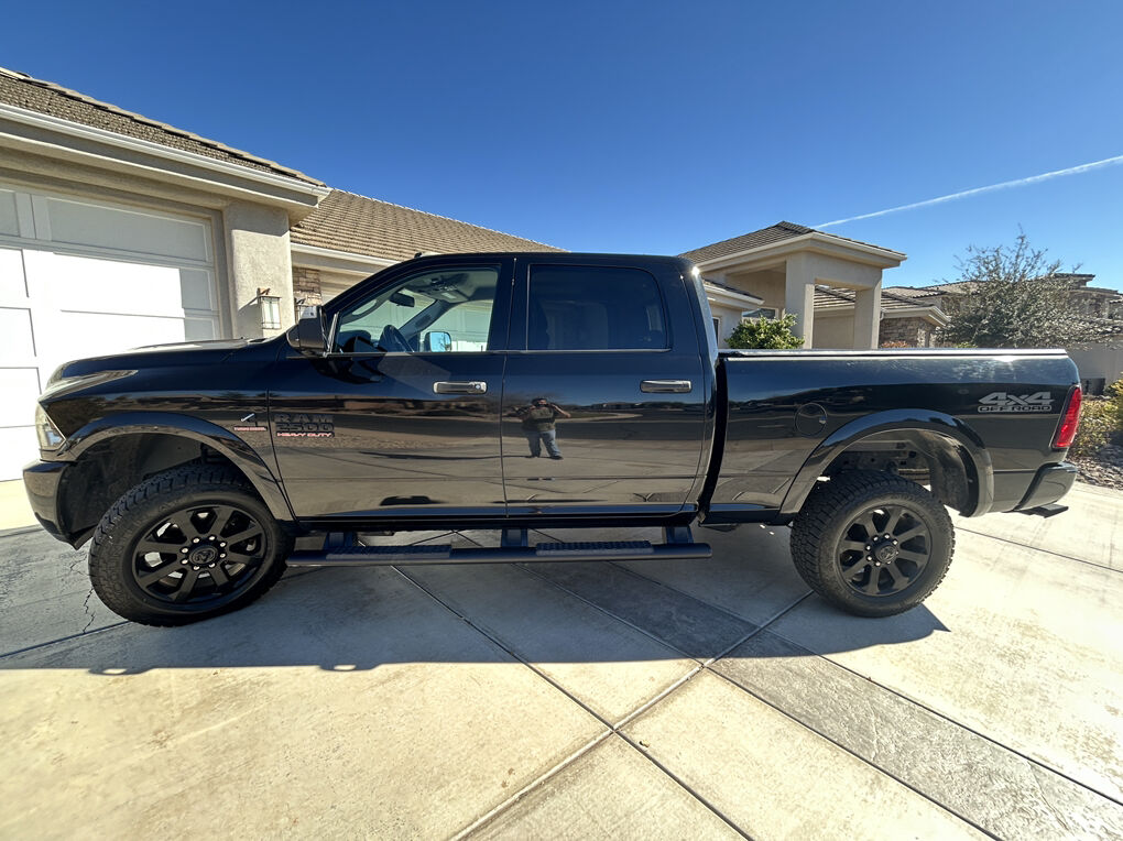 2017 RAM 2500 ST