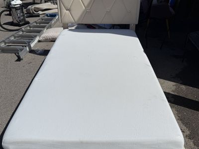 White Tufted Headboard Twin Size Bed Frame & Mattress