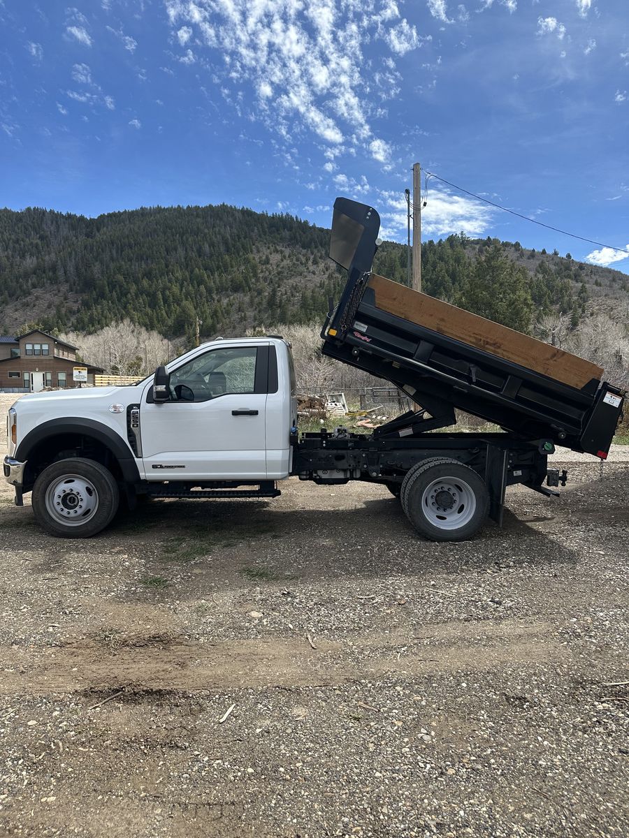 2024 Ford F-550 Super Duty 