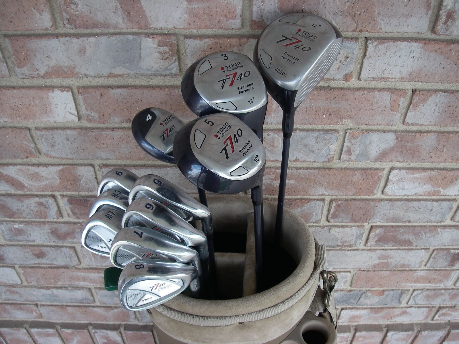Nice, 13 PC Womens TOUR COLLECTION T740 Golf Clubs Set, Hybrid, Graphite Shafts, Drivers, Putter, DATREK Bag, RH