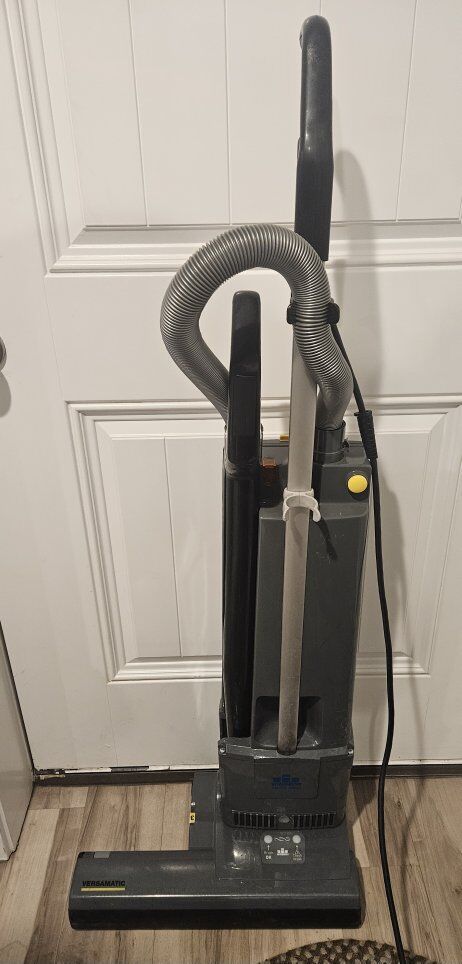 Windsor 18" versamatic