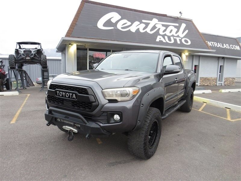 2019 TOYOTA TACOMA TRD Off-Road