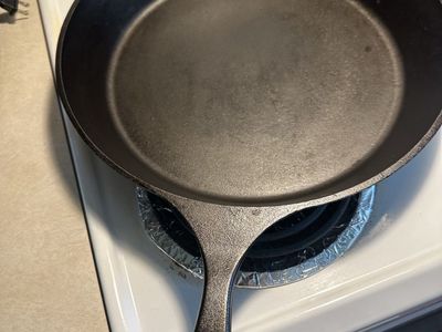 Large 15” Cast Iron Pan