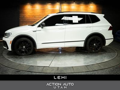 2021 VOLKSWAGEN TIGUAN SE R-Line Black
