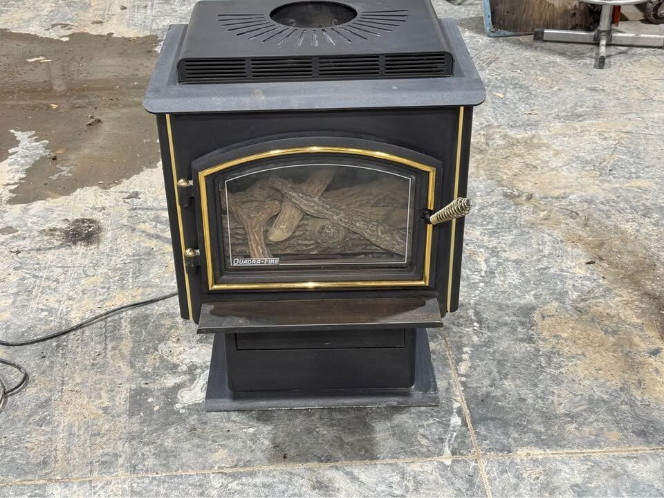 Quadrafire Natural gas stove