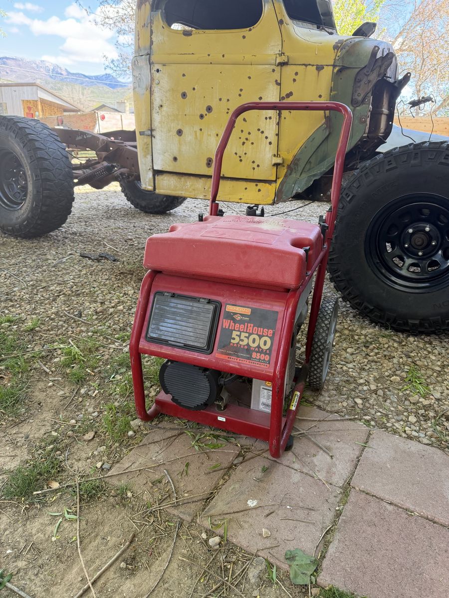 lightly used generator! Generac WheelHouse 5500