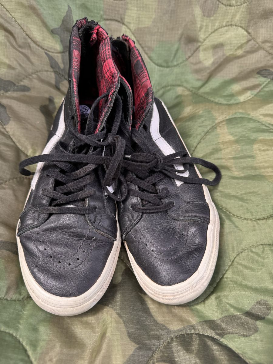 Vans Sk8-Hi Sneakers Black Leather Red Plaid 721499 - Women's 6
