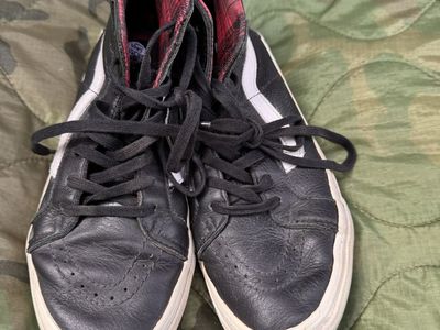 Vans Sk8-Hi Sneakers Black Leather Red Plaid 721499 - Women's 6