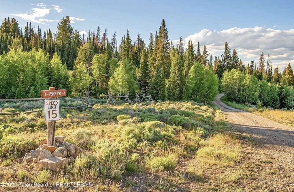 2 Acres In Beautiful Kemmerer Wyoming