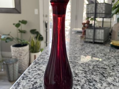 Vintage AVON RUBY RED BUD VASE EMPTY BOTTLE 8 inches