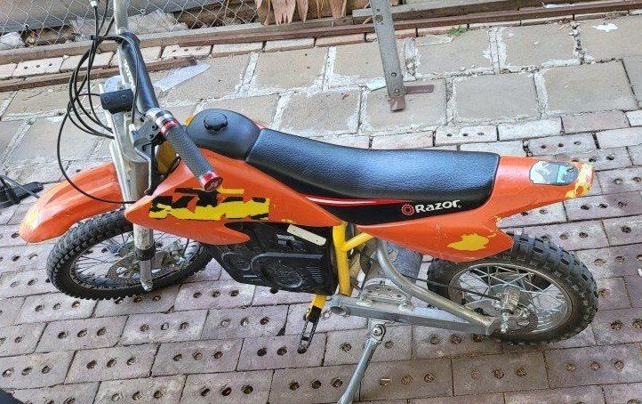 Razor Dirt Rocket SX500 McGrath Electric Motocross Bike - Orange/Yellow, Used