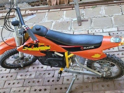 Razor Dirt Rocket SX500 McGrath Electric Motocross Bike - Orange/Yellow, Used