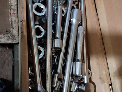 inch and a half wrench and socket set