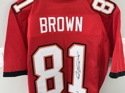 Signed Antonio Brown #81 Tampa Bay Buccaneers Jersey – Leaf Witnessed